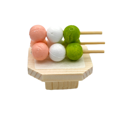 Sanshoku Dango Figure