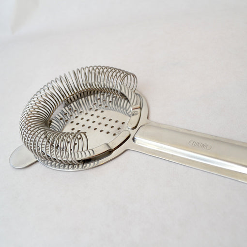 hawthorne strainer long This traditional Hawthorne-style strainer is distinctive with its long handle and heavy weight. Shake or stir your cocktail, and the tight coil helps to better strain out ice and any other ingredients as you pour the drink into a glass