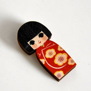 Pacchiri "Kayoko" Kokeshi Brooch