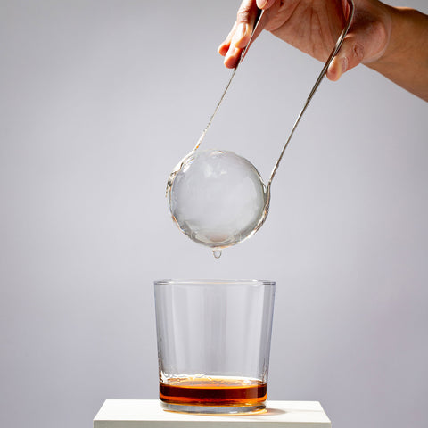 Kuramoto Sphere Ice